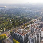 Zajezdnia Wrzeszcz -parking & Gym And Playground