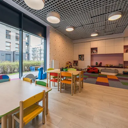 Zajezdnia Wrzeszcz -parking & Gym And Playground